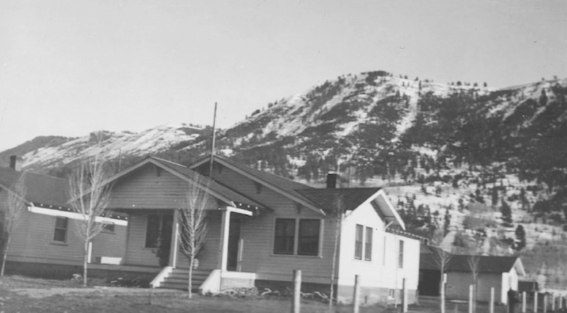 10 E. Simpson Ave.